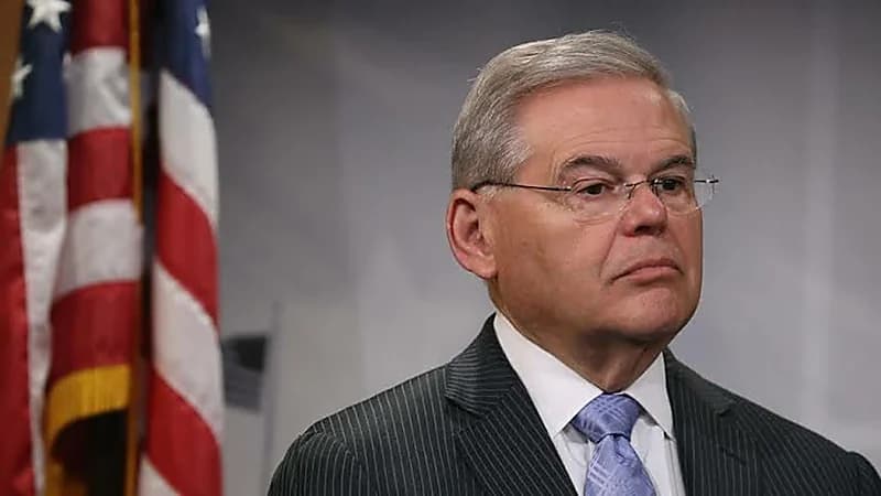 سيناتور أمريكي يطالب "بايدن" بالضغط على إيران لمواجهة برنامجها النووي