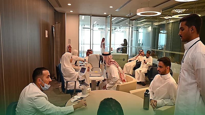"سار" توضح شروط الحالة الصحية للمسافرين من أعمار 12 عاماً فأقل