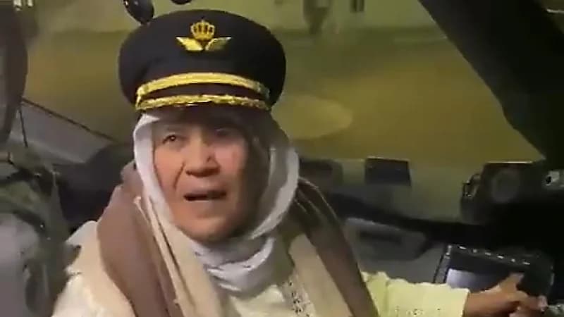 بالفيديو.. مسنة تطلب من كابتن طائرة أن تقودها لرؤية منزلها في القدس