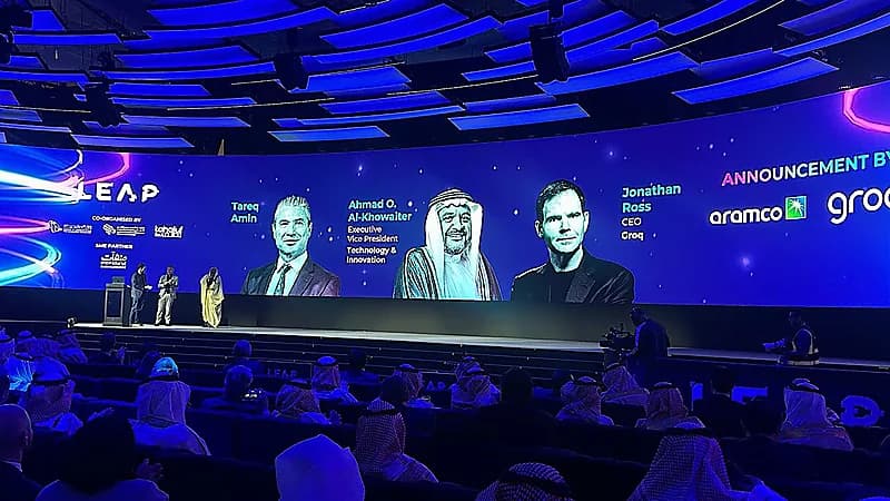 الكشف عن استثمارات عالمية خلال مؤتمر ليب25