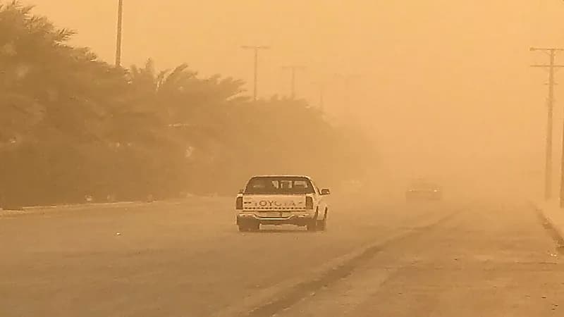 بالفيديو.. الدفاع المدني: الرياح الشديدة لم تخلف أيّ إصابات والتحذيرات مستمرة