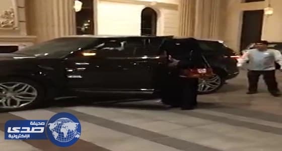 بالفيديو.. شرطة الرياض توقف فتاة بثت مقاطع قيادتها السيارة ومخالفتها الأنظمة