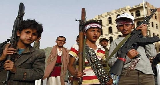 بالفيديو.. الأطفال يعانون من الخطف والتجنيد تحت تهديد الحوثيين