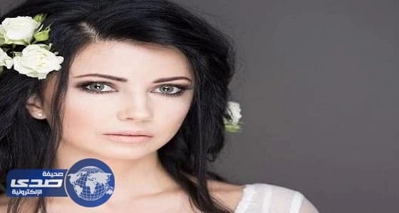 جمال مطربة يتسبب في توقيفها بالمطار