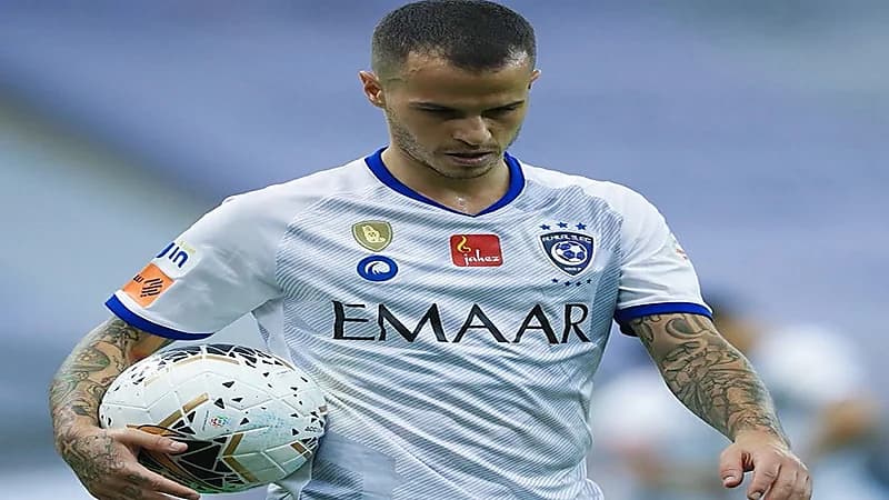 الهلال ينهي عقد جيوفينكو بالتراضي