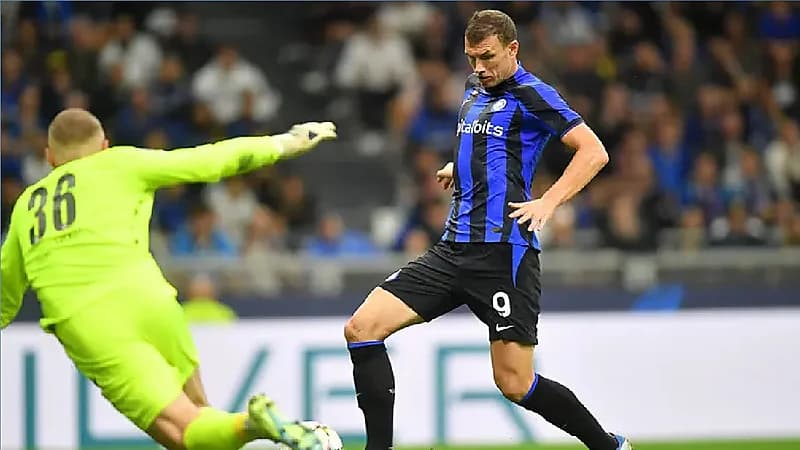 إنتر ميلان يتغلب على فيكتوريا بلزن برباعية