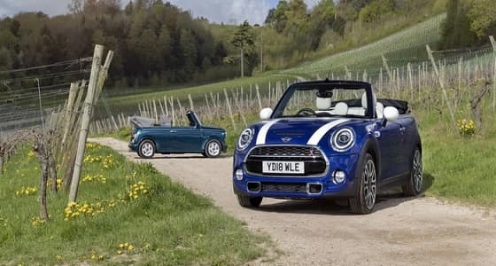 بالصور.. ميني تطلق نسخة خاصة للاحتفال بـ25 عام على سياراتها المكشوفة