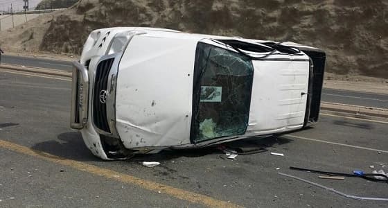 إصابة شخص في حادث تصادم 3 مركبات بـ " المزدلفة "