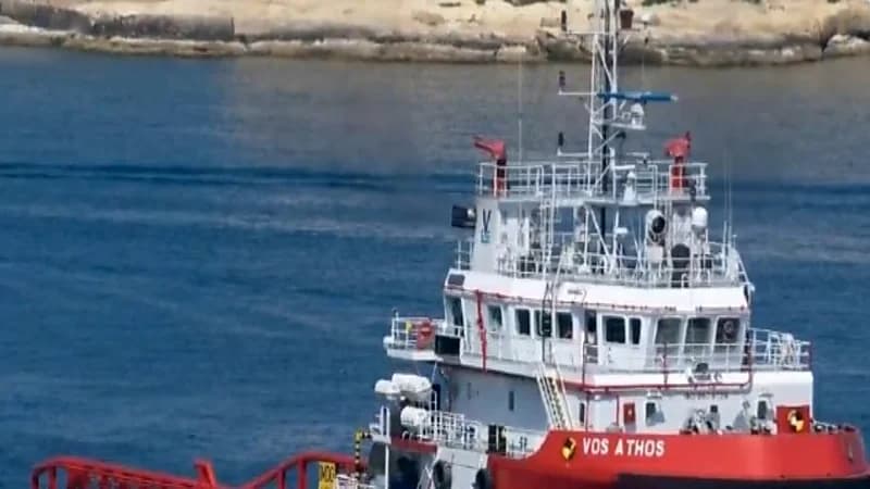 أولى سفن معالجة التلوث النفطي تصل إلى المملكة " فيديو "