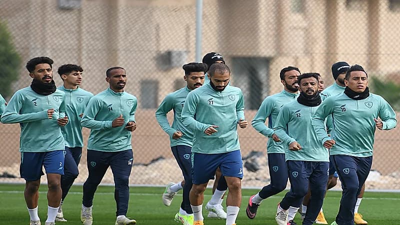 القبض على شاب لقيامه بفعل فاضح في الشارع العام