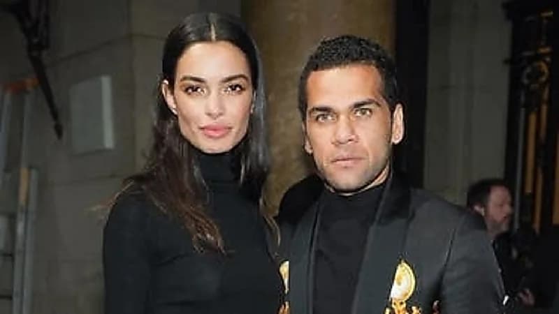 النجم البرازيلي ألفيش يتعرض للإهانة داخل السجن