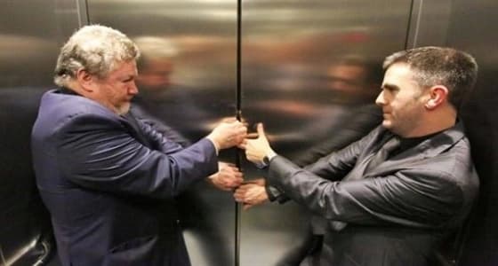 تعطل مصعد المركز القومي للبحوث المصري بوزير التعليم