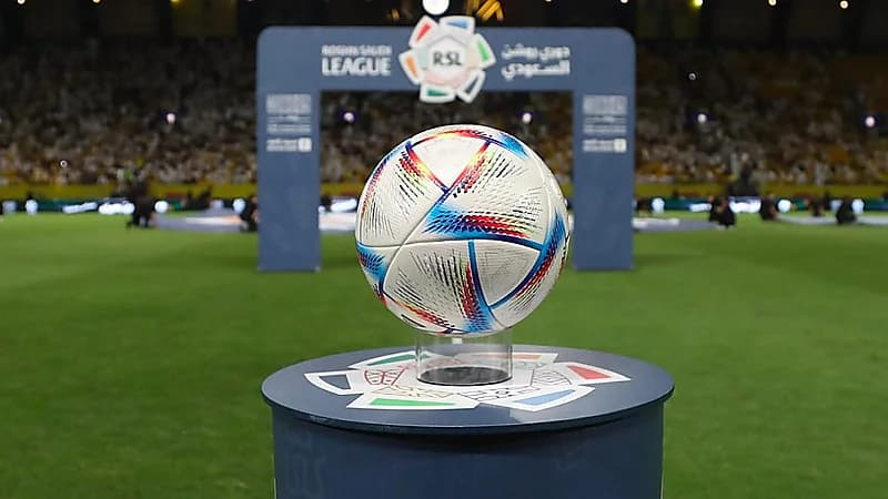 لائحة الأندية المحدثة: تقليص مهام الرئيس وصلاحيات هائلة للرئيس التنفيذي