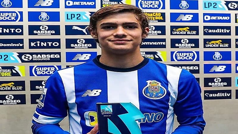 وكيل رودريغو مورا يضغط على الاتحاد لإرسال عرض جديد