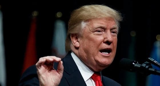 ترامب يعتمد قانونًا لمعاقبة مواقع " تجارة الجنس "