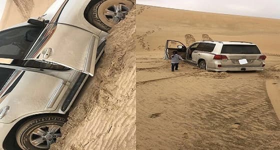 بالصور.. " غوث " للإنقاذ تتمكن من إخراج سيارة عالقة بالرمال