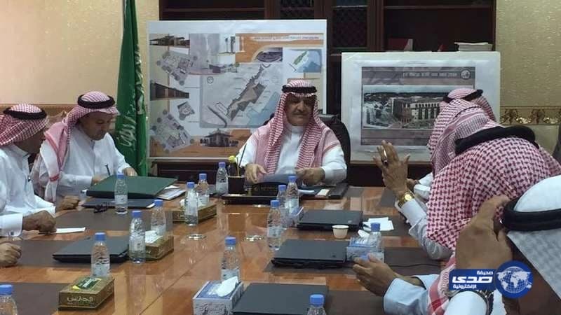 جولة تفقدية لأمين المدينة للوقوف علي مشاريع ينبع وللاجتماع بالأهالي