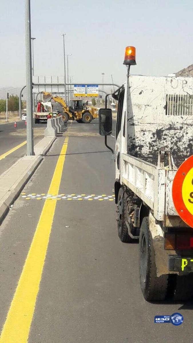 بسبب حادث مرورى ..."مرور مكة" يغلق منفذ طريق 7 بدائري عرفة احترازياً