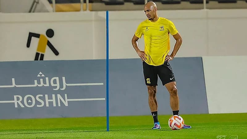 فابينهو يغيب عن مباراة التعاون بسبب الإصابة