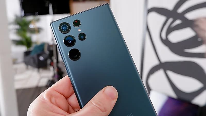 ميزة في جوال سامسونج أس-23 الجديد يفتقر إليها الآيفون