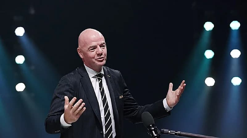 إنفانتينو: المونديال سينقذ الأفارقة من "الغرق" في البحر