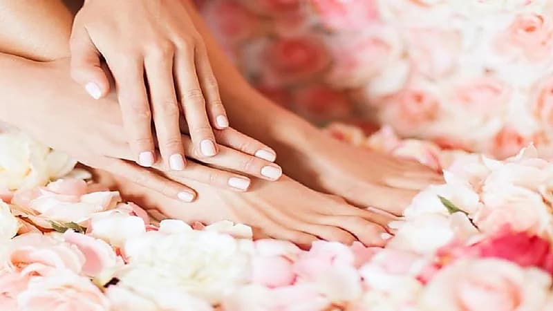 طريقة تجنب رائحة الأقدام الكريهة