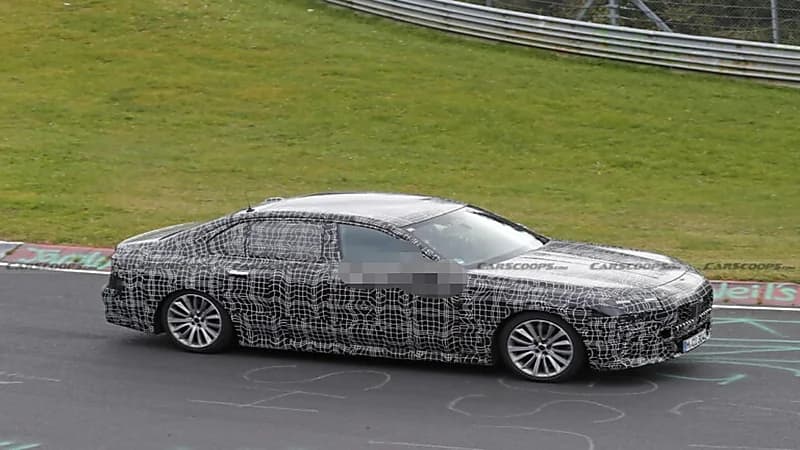 بالصور.. ظهور بي ام دبليو الفئة السابعة 2023 أثناء اختبارها