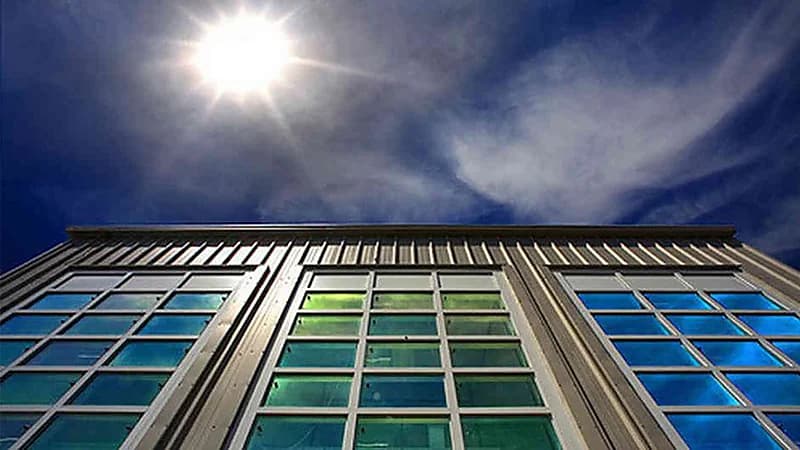 وداعاً للمكيف.. تطوير طلاء نوافذ يحجب الحرارة ويبرد المباني