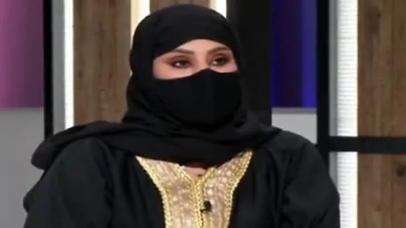 خبيرة تجميل تروي قصة تصميمها البرقع ومدى تفاعل الأجانب معه "فيديو" 