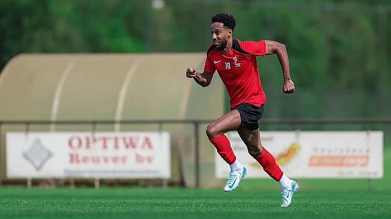 أوباميانغ يتجول في شوارع الخبر .. فيديو