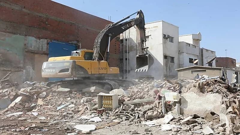 تغيير مواعيد إشعار السكان وفصل الخدمات وأعمال الإزالة في أحياء بجدة 