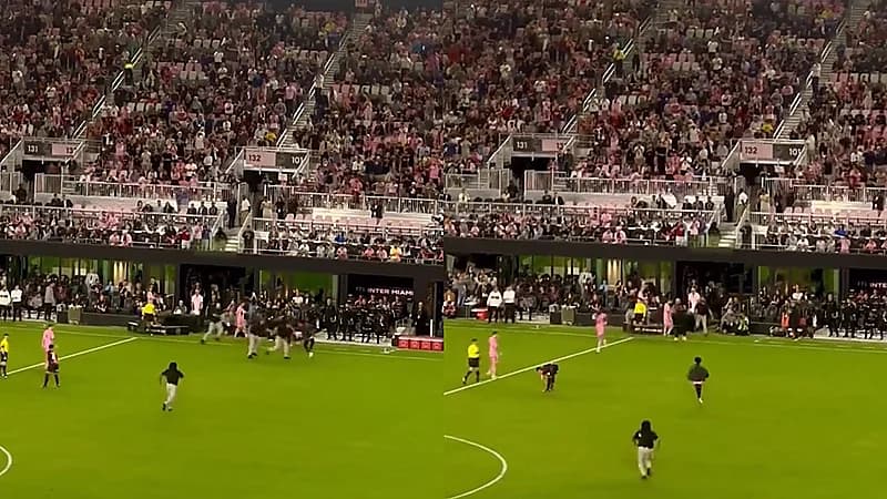 مشجع يقتحم الملعب للوصول إلى ميسي بمباراة إنتر ميامي الودية .. فيديو