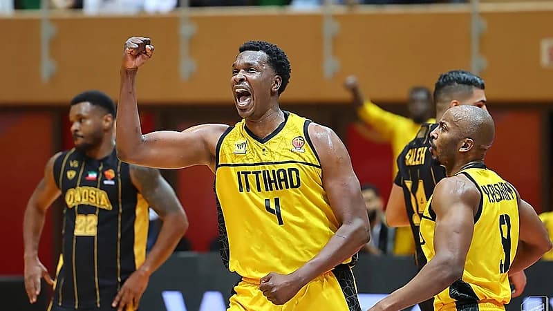 الاتحاد يعبر القادسية ويبلغ نهائي بطولة وصل للسلة