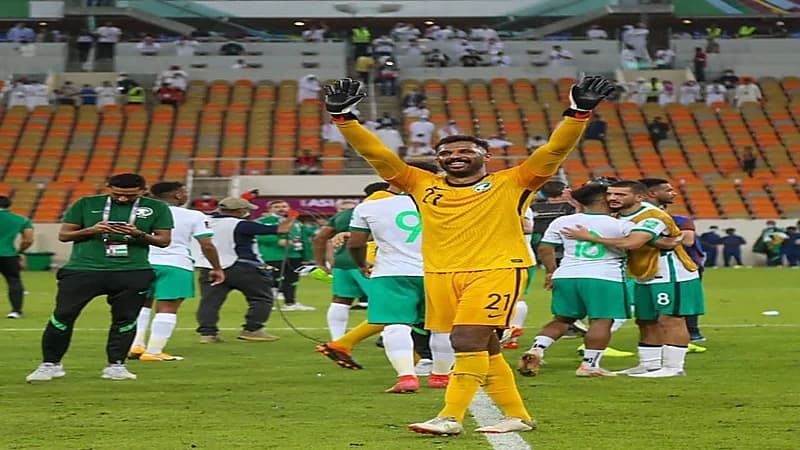 الأهلي يعلن مدة غياب العويس عن الملاعب 