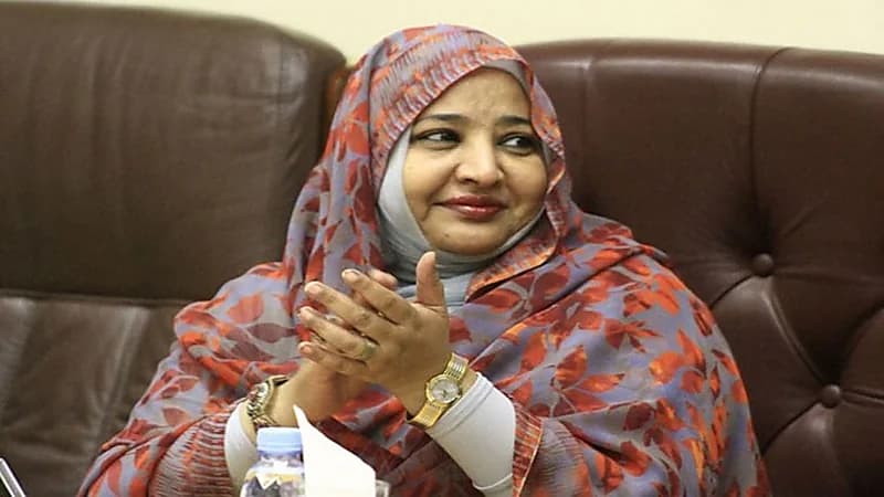 محاكمة زوجة البشير بتهمة الفساد
