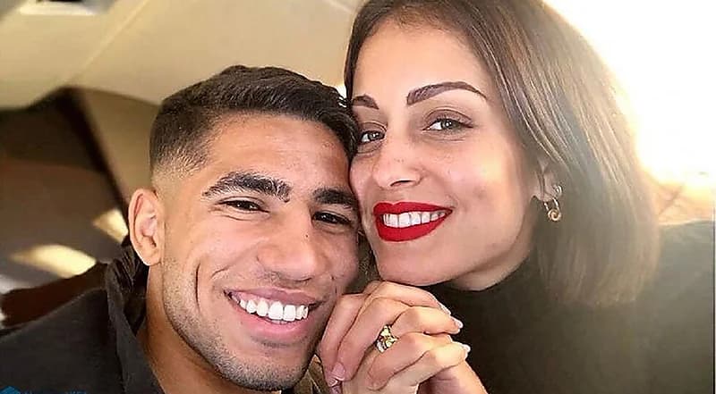 تكبره بـ 12 عاما .. معلومات مثيرة عن حكيمي وزوجته