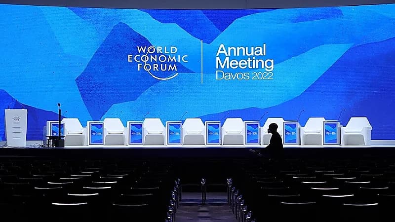 تحرش وتمييز عنصري في منتدى دافوس