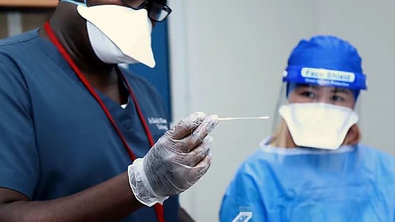 بالفيديو.. استشاري: "أوميكرون" يصيب الجزء العلوي من الجهاز التنفسي