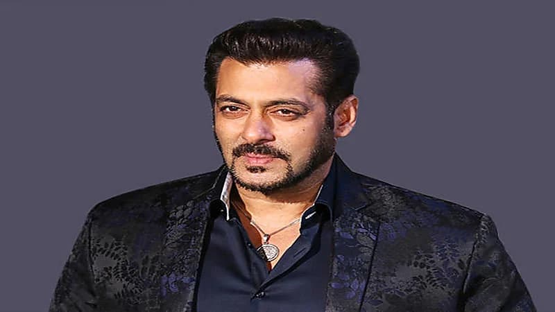 نقل سلمان خان إلى المستشفى بعد تعرضه لثلاث لدغات من أفعى سامة