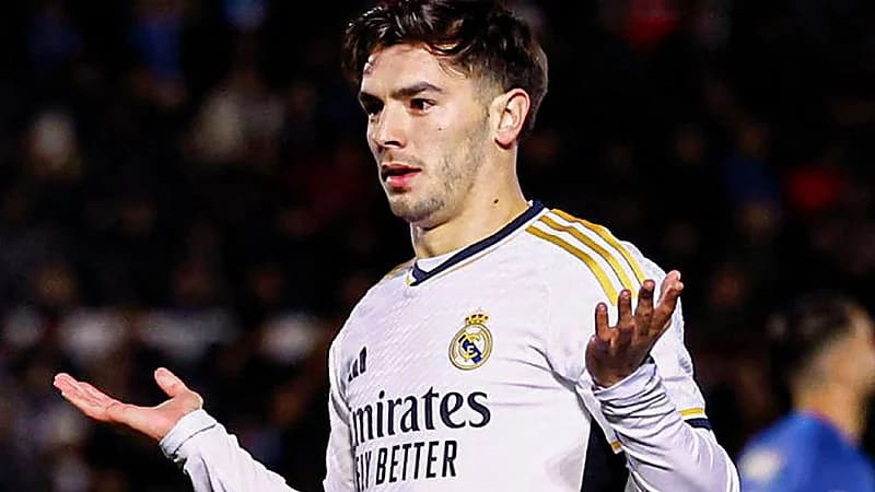 دياز نجم ريال مدريد يرغب تعلم اللغة العربية