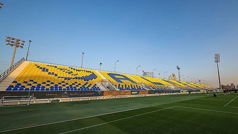 النصر يطلب حكامًا أجانب لمواجهة الاتحاد
