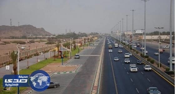 نجران تواصل العمل في إنارة الشوارع وسفلتتها