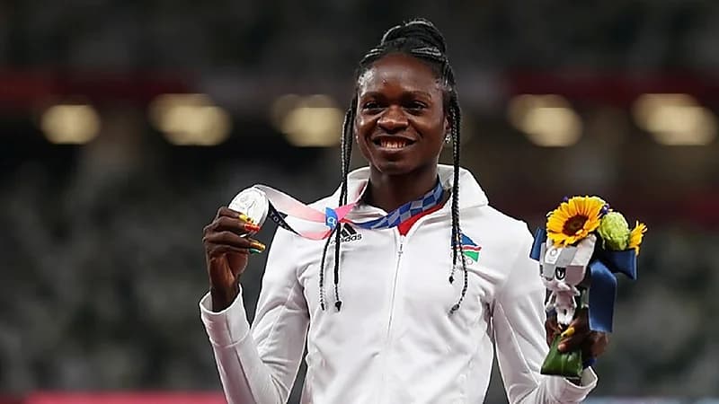 بطل أوروبي يطالب بإجراء فحص شامل للاعبة أولمبية لتحديد جنسها