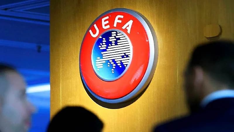 شكوى لليويفا ضد باريس سان جيرمان ومانشستر سيتي