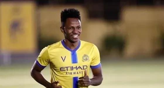 عرض رسمي من التعاون للنصر لضم عبد الفتاح آدم