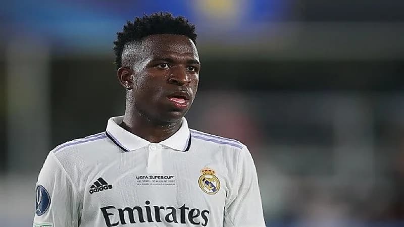 "استهداف" لفينيسيوس جونيور من لاعبي الدوري الإسباني يغضب الريال