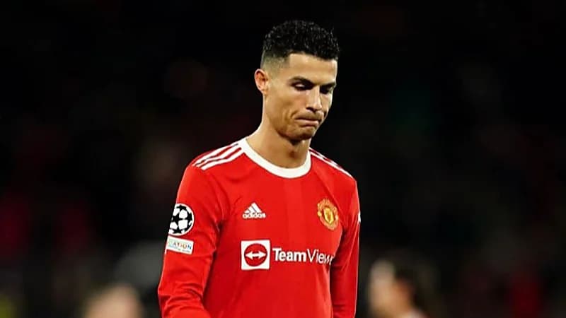 لاعبو مانشستر يونايتد غاضبون من تصرفات رونالدو