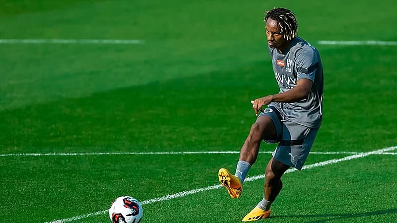 حقيقية رحيل كاريلو عن الهلال