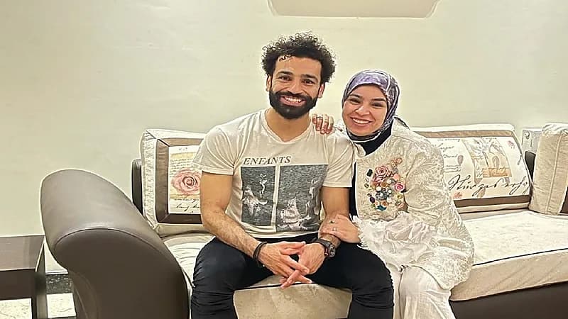 شقيقة محمد صلاح تلفت الأنظار في بريطانيا