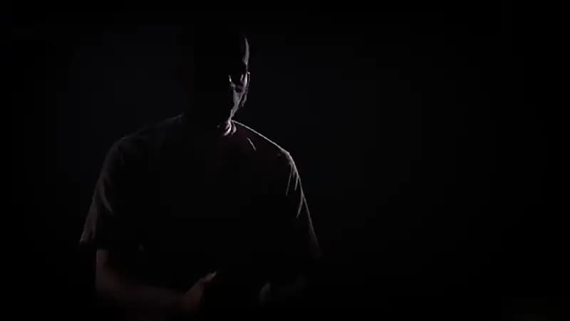 طالب هندسة يروي تفاصيل ابتزاز فتاة له وتدمير مستقبله